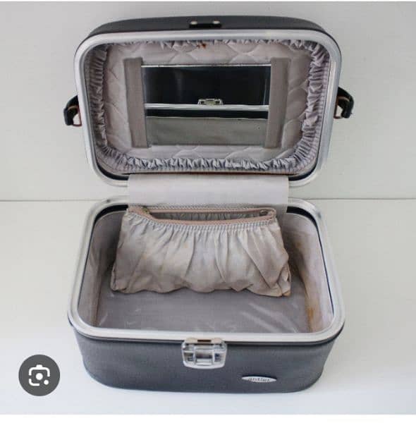 Huge size original Beauty Vanity case Antler 16