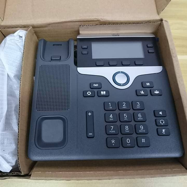 AVAYA 11