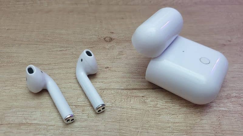 12 Airpods with charging case 3