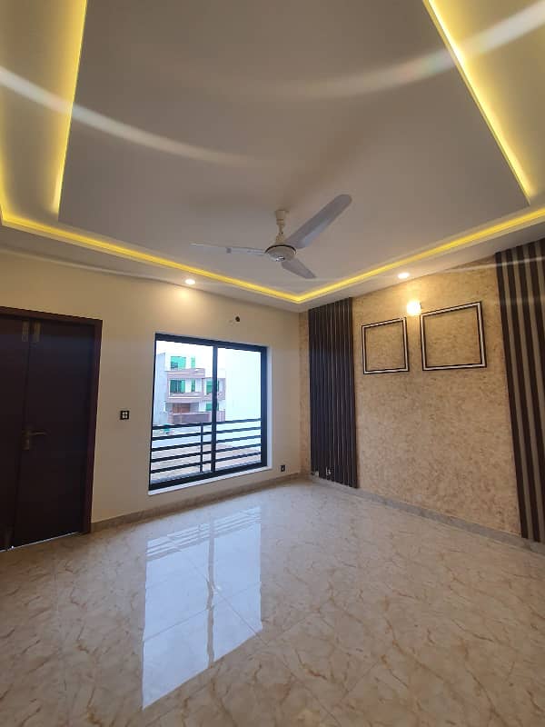A Palatial Residence House For Sale In Faisal Town - F-18 9