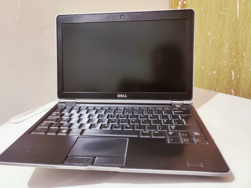 Dell Leptop For Sell 8/256 (25,000) 2