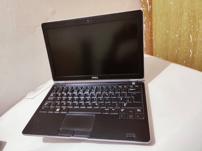 Dell Leptop For Sell 8/256 (25,000) 3