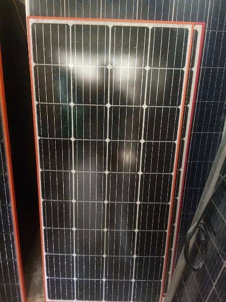 3 Panel 200 watt Solar Panel Available for sale 4