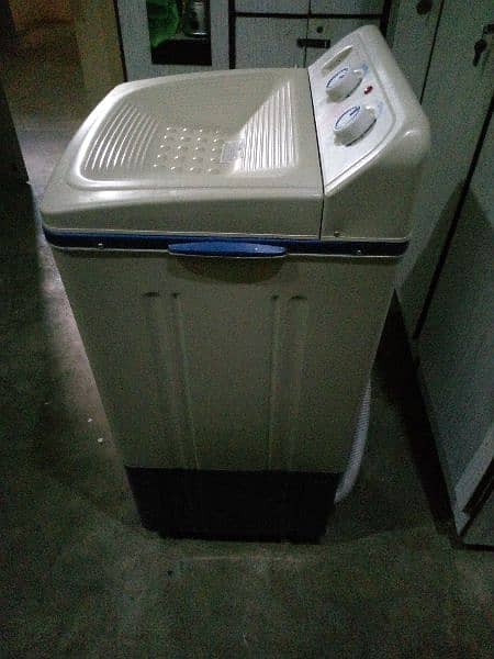 Besto 8kg washing machine 1