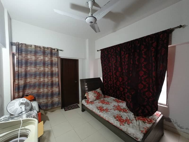 Prime Location 1102 Square Feet Flat In Only Rs. 11500000 6