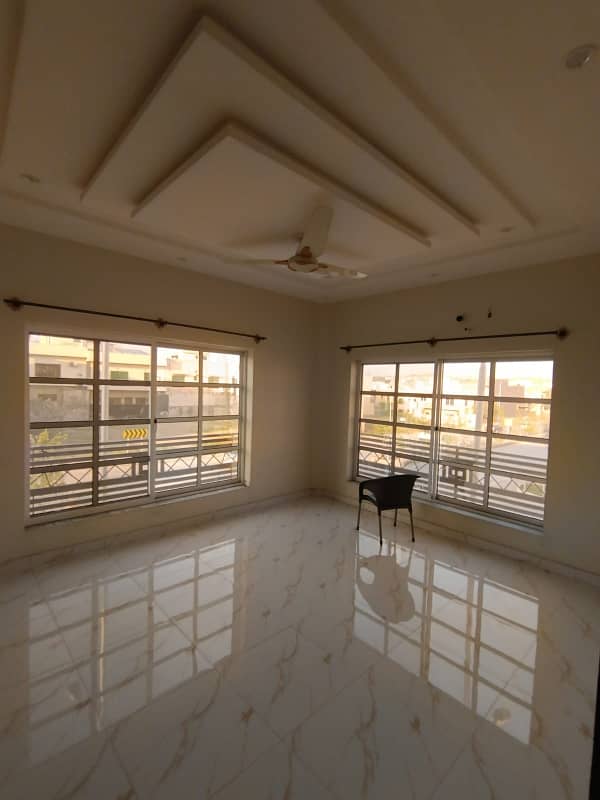 Bahria Town PHASE 8 Usman block corner house for sale 8