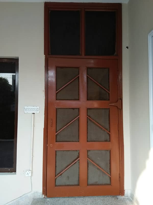 10 Marla 03 Bedroom house Available For Sale In Askari 9 Lahore Cantt 3