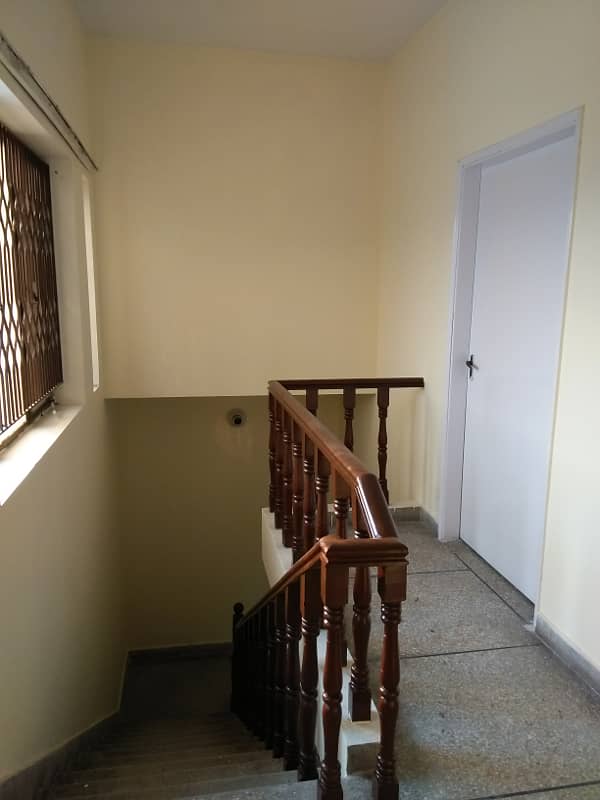 10 Marla 03 Bedroom house Available For Sale In Askari 9 Lahore Cantt 25