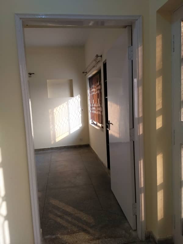 10 Marla 03 Bedroom house Available For Sale In Askari 9 Lahore Cantt 27