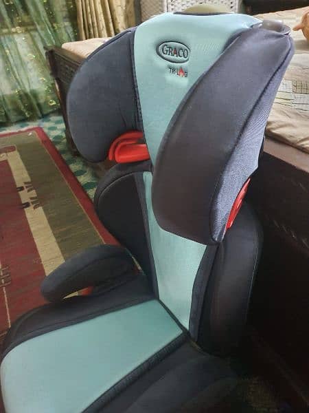 Graco Car Seat, Baby Cort and Cort Projector 10