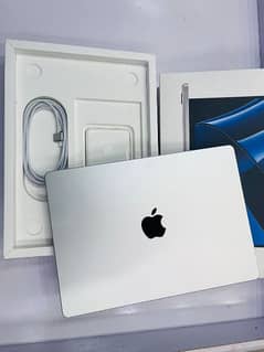 Apple MacBook Pro retina display 2019 i7 i9 M1 10 by 10 condition