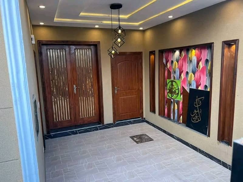 FULL HOSUE AVAILABLE FOR RENT IN DHA FURNISHED OR NON FURNISHED 4