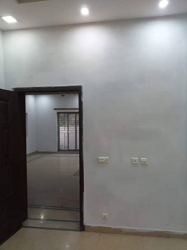 5 marla lower portion for rent bahria town 5