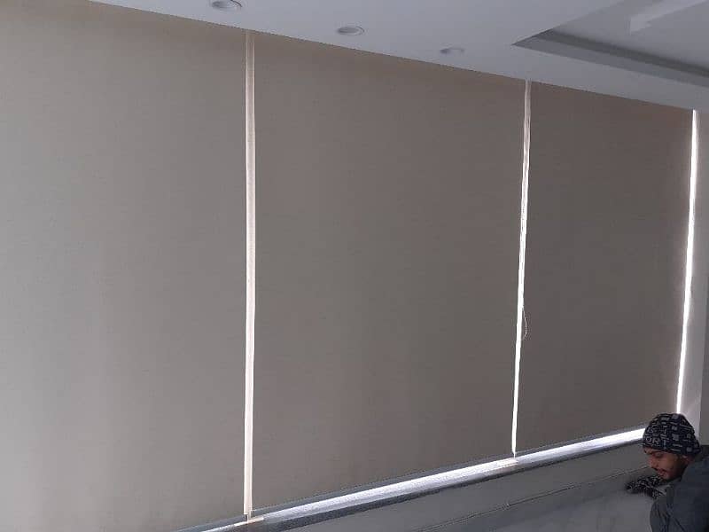 office blind with fitting pkg 13