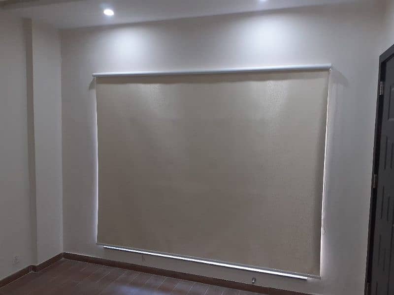office blind with fitting pkg 15
