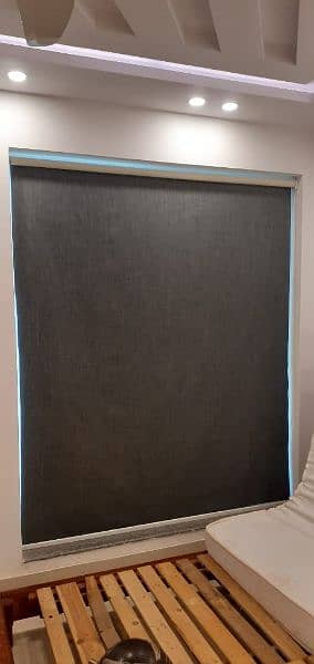 office blind with fitting pkg 18