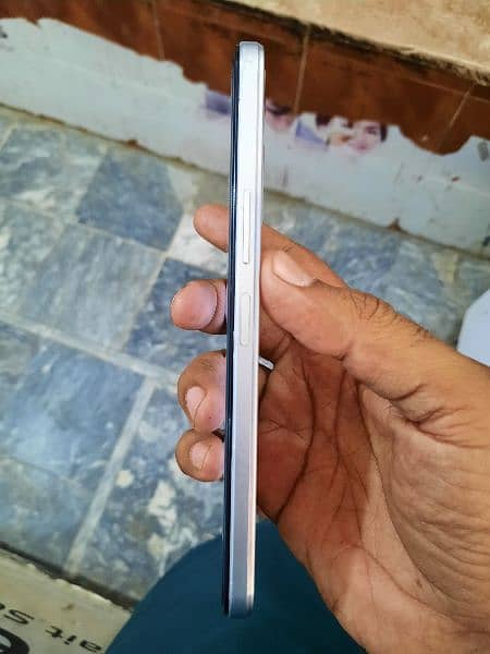 Infinix Note 12 G96 in excellent condition 2