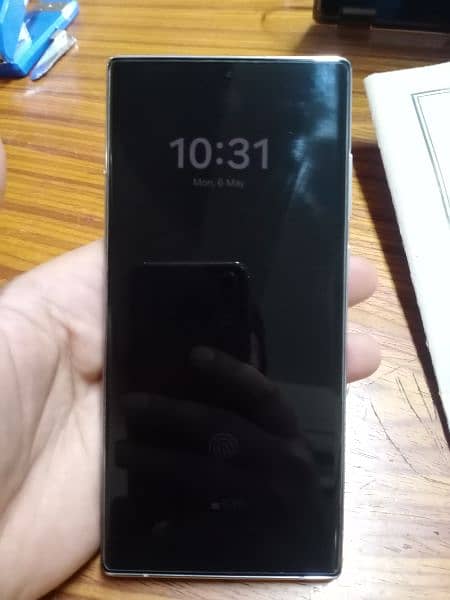 Samsung S22 ultra in a 10/10 condition 2