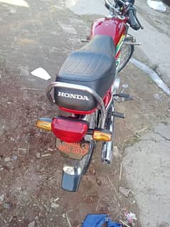 Honda 70 2023 lish condition 137000  CN. . 03117739708