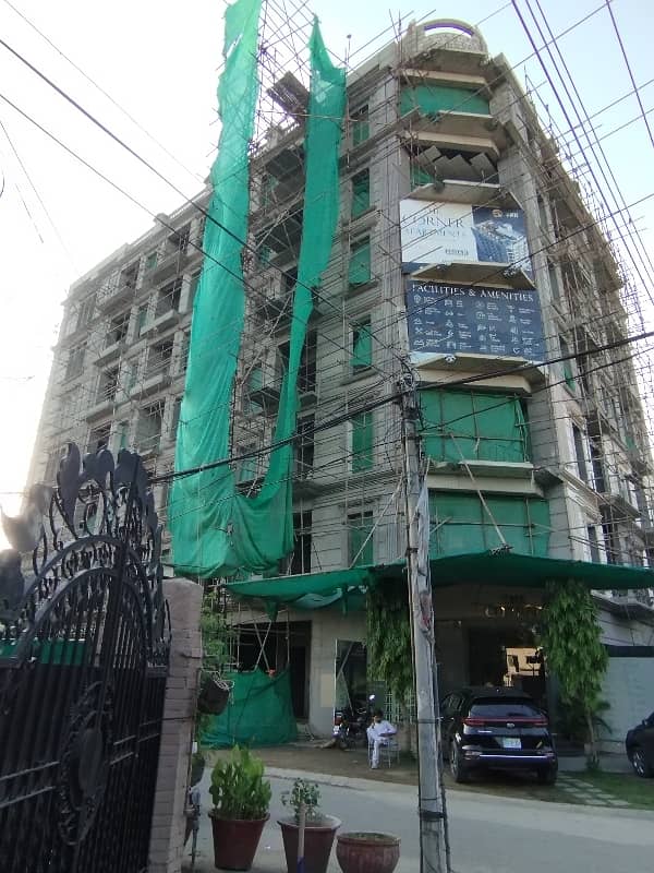 Al Haider real agency offer 1 bed room appartment for sale in model town. 0