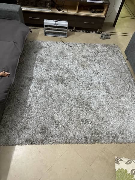 light grey centre carpet 1