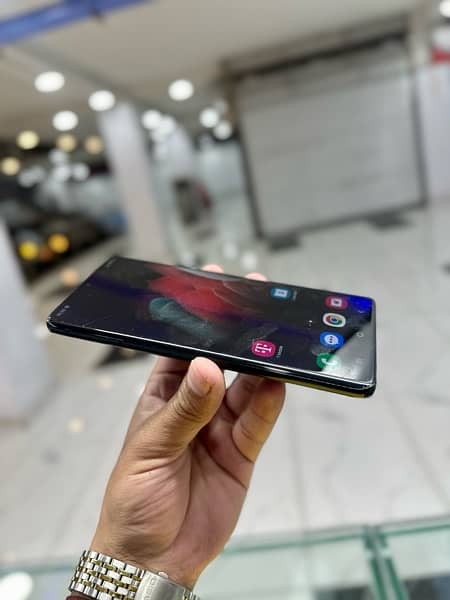 Samsung glaxy s21 ultra 100x zoom . totally genuine phone 4