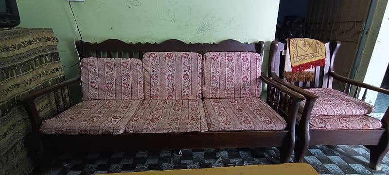 Wooden 5 seater sofa 0