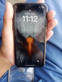 IPHONE 11 64GB In 9/10 Condition.