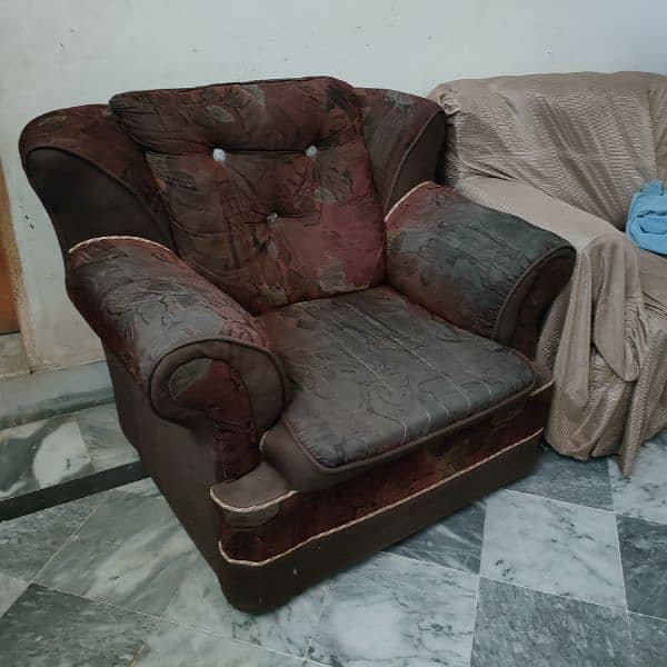 red color sofa good condition. 3