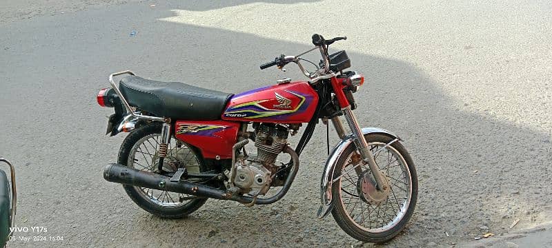 I want to sale my Honda 125 If you want please contact me  03111296842 3