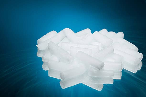 Dry Ice supply all over Pakistan. Rate are negotiable in bulk quantity 2