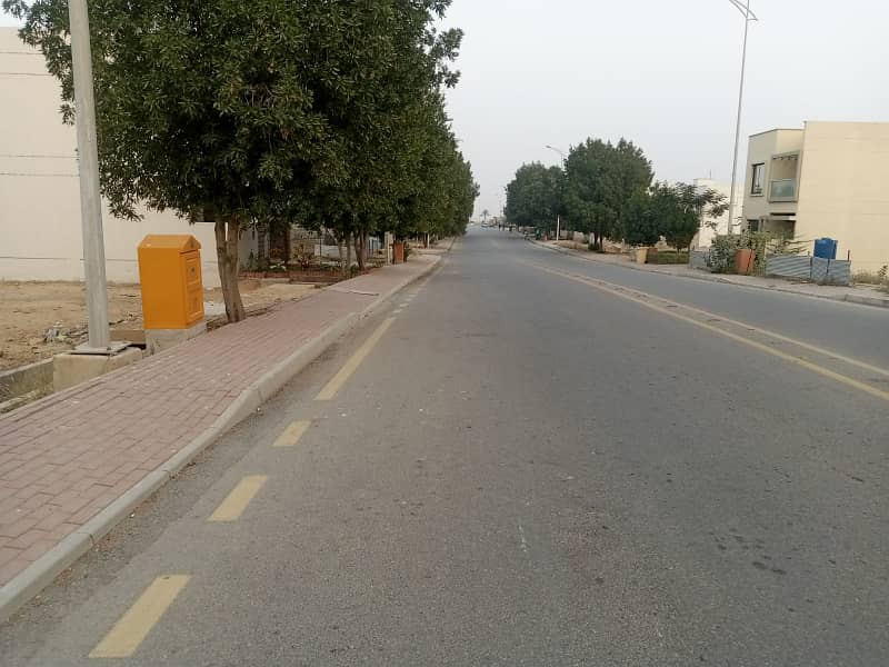 Ali Block plot 125 yards available for sale in bahria town karachi 3