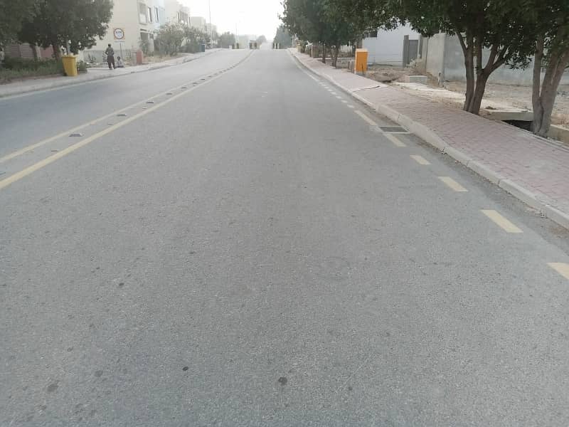 Ali Block plot 125 yards available for sale in bahria town karachi 6