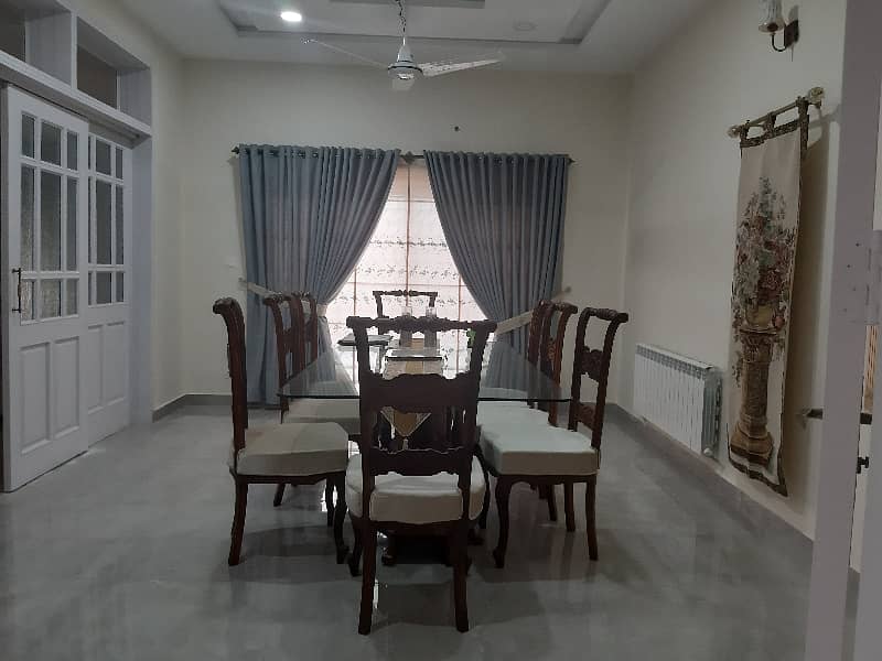 D 12 Full House Available For Rent With Grand Gardan 12