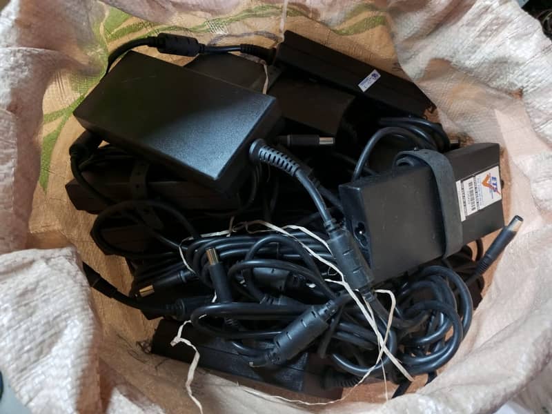 Laptop Adapters 0