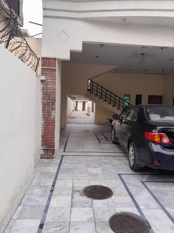 2 Kinal Double story house for rent in Gulberg 3 Lahore 3
