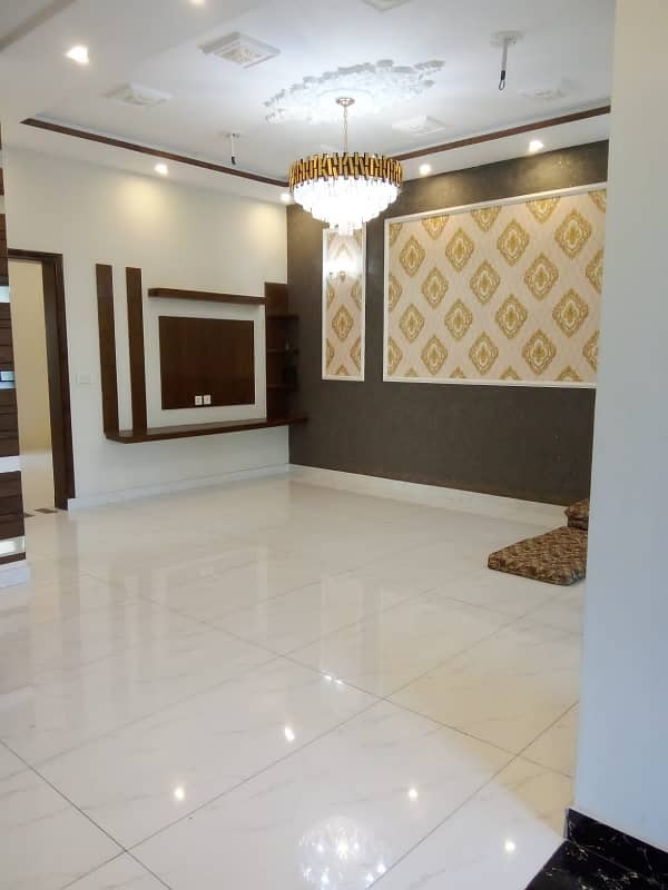 10 MARLA FULL HOUSE BRAND NEW FIRST ENTRY AVAILABLE FOR RENT IN WAPDA TOWN PHASE 1 3