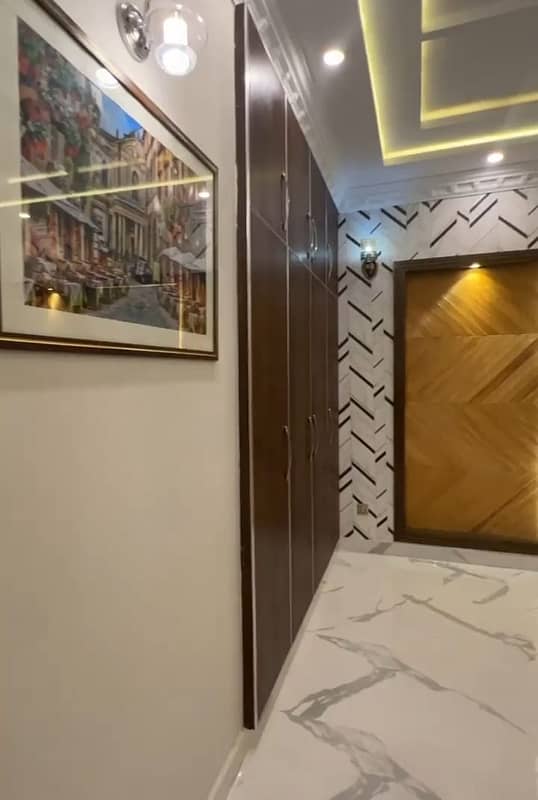 10 Marla Residential House For Rent In Jasmine Block Bahria Town Lahore 1
