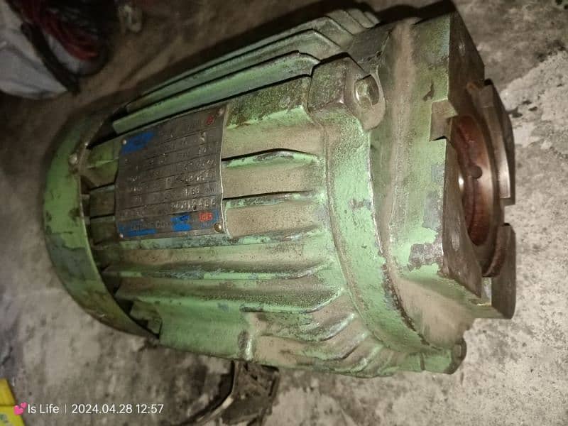 2HP 1450 rpm motor 3 phase made in taiwan 4