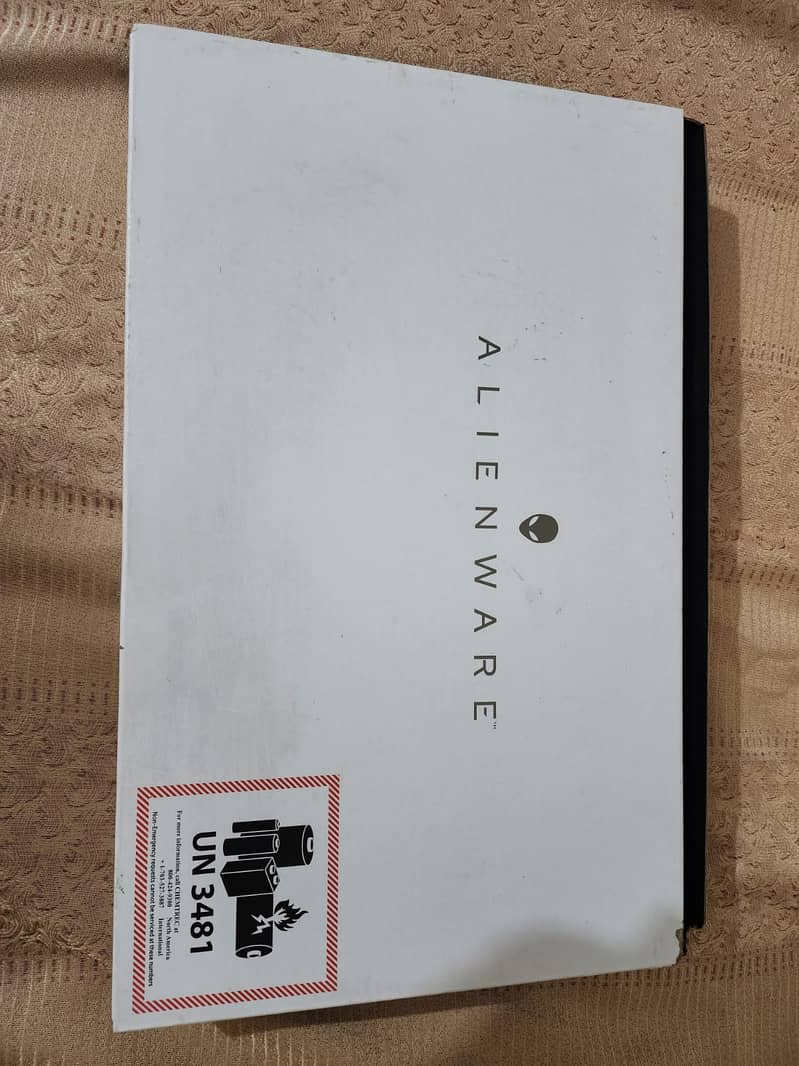 Dell Alienware M15 Ryzen Edition RTX 3060 (With Box/Bag) 1