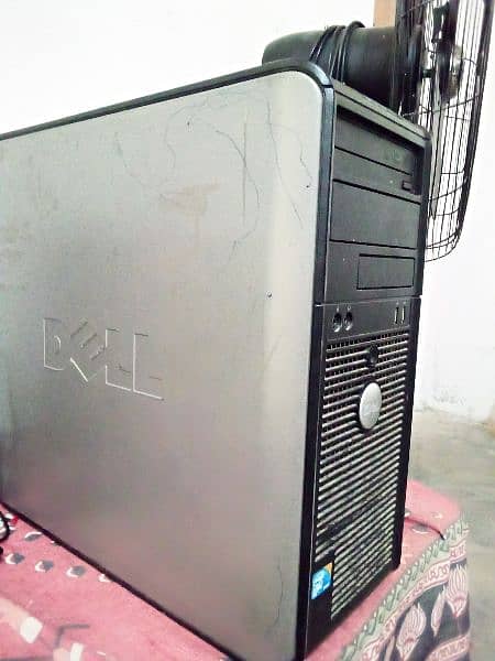 Dell core 2due CPU. keyboard. mouse. cables 2