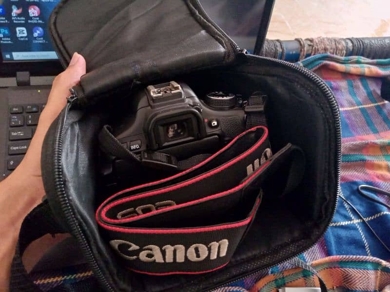 Canon 600D With 18/55 Lens With Aseseries 9