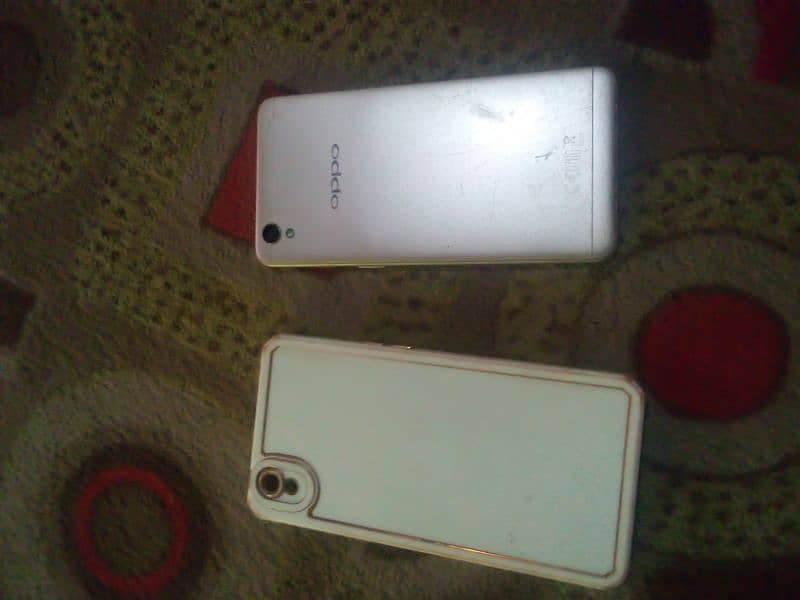 selling oppo A37 good looking phone best for calls uses 1