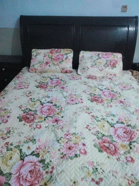 King Size Bed,,,,,,, Brown 4