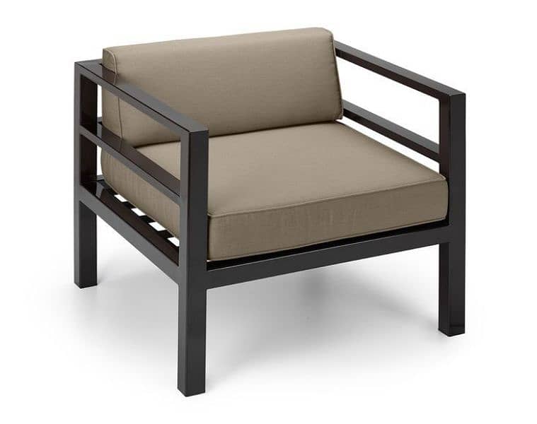 Metal sofa seta 4 seater 0