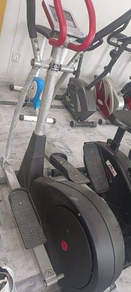 elliptical machine exercise cycle airbike recumbent treadmill gym spin 12
