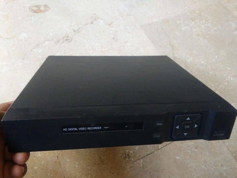 16 channel Dvr only 11000 0