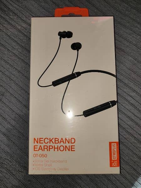 Neckbands and earphones 350/900 4