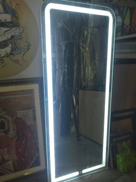 led mirror 0
