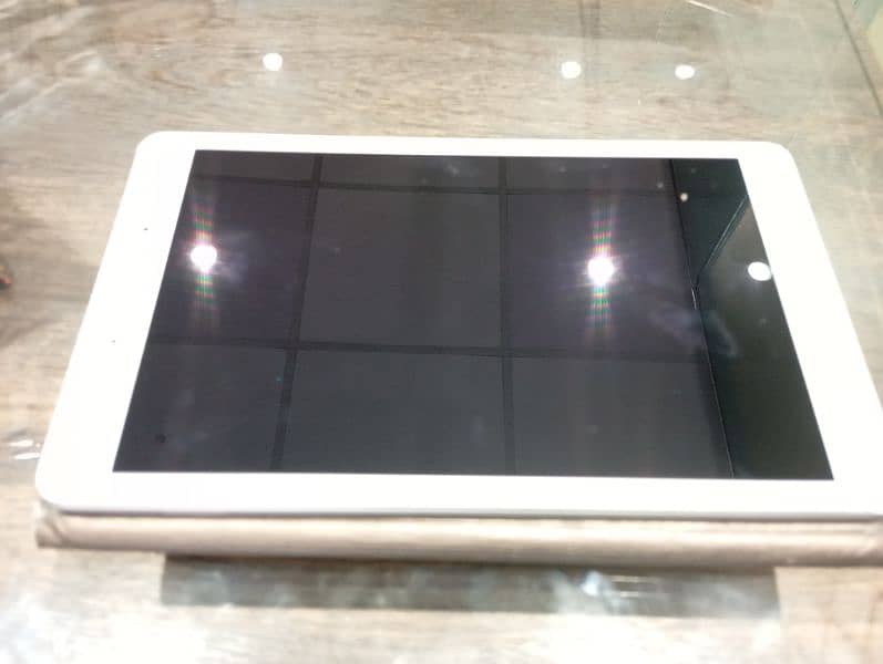 Samsung Galaxy Tab A (8.0) SM-T290 0